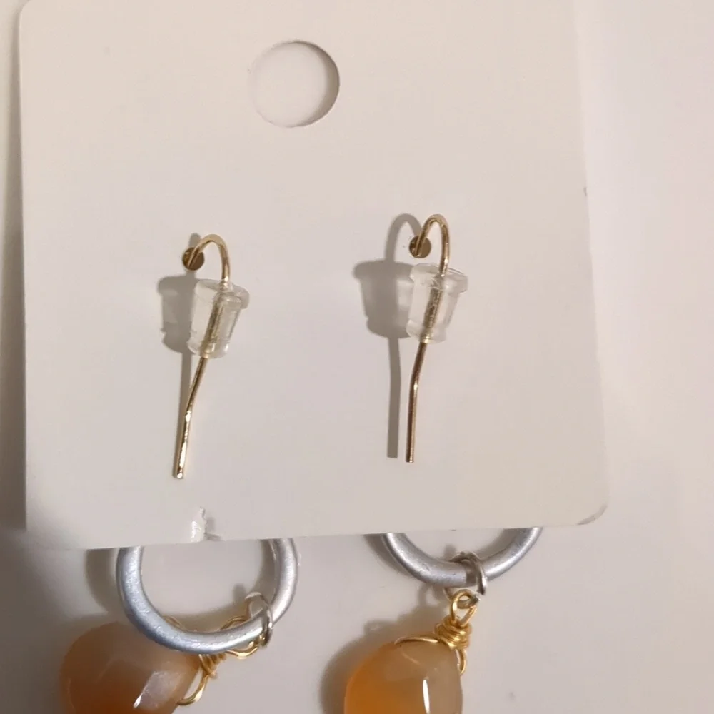 Gorgeous Drop Earrings - Picture 3 of 3